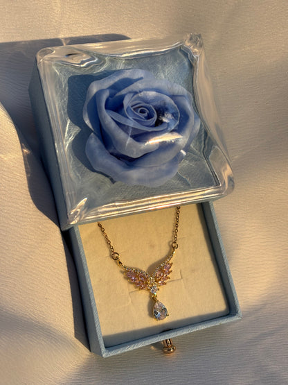 MELEK KANATLI DAMLA TAŞ