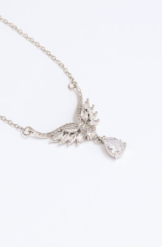 KANATLARDA DAMLA TAŞ AŞK