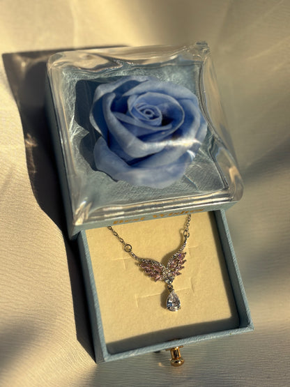 MELEK KANATLI DAMLA TAŞ