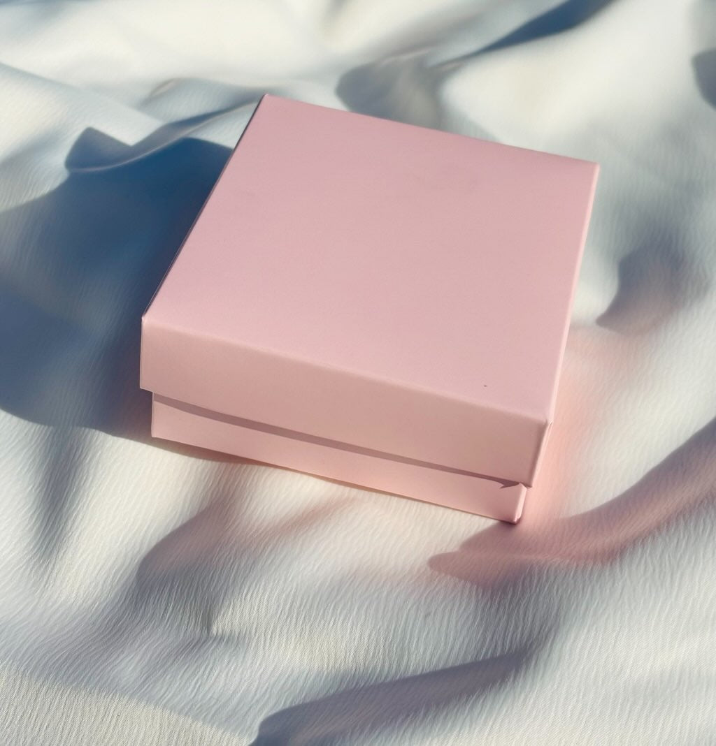 KANATLI SEVGİ KUŞU